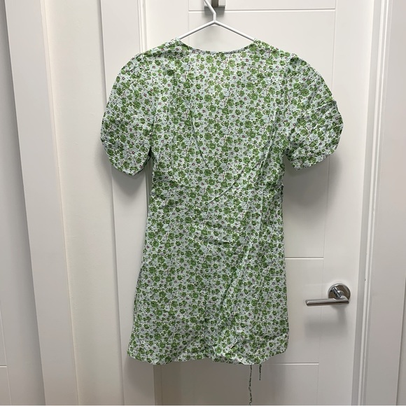 ‼️3/$30‼️ Green and blue floral mini dress - Picture 2 of 3